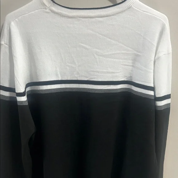Classic Black and White Men's Sweatshirt - Picture 7 of 7